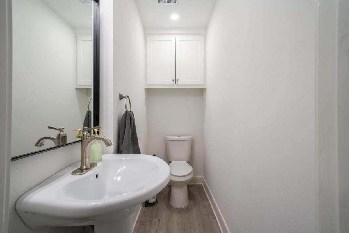 Holiday home Bright And Spacious For W Pool -over 30 Nights- *