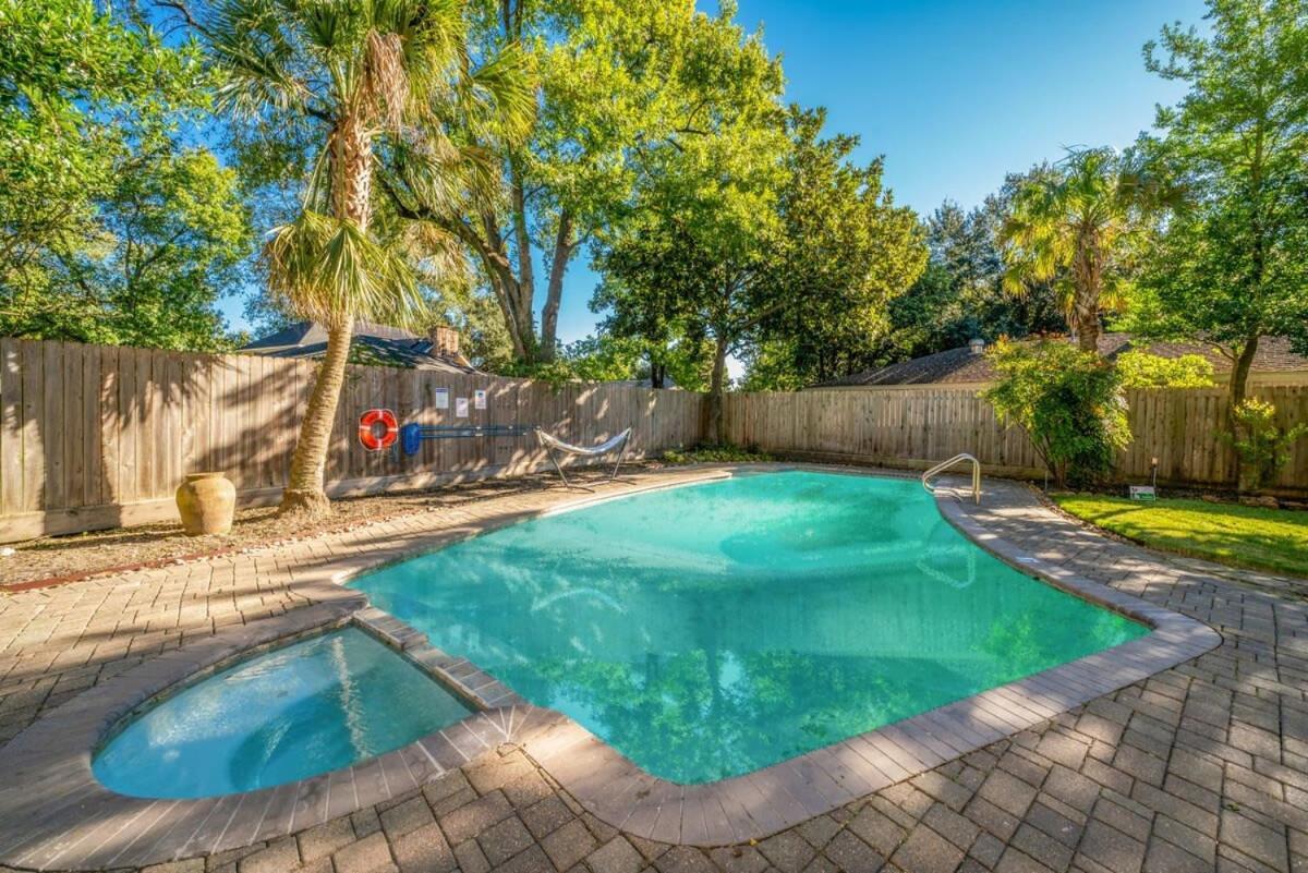 Holiday home Bright And Spacious For W Pool -over 30 Nights- Houston