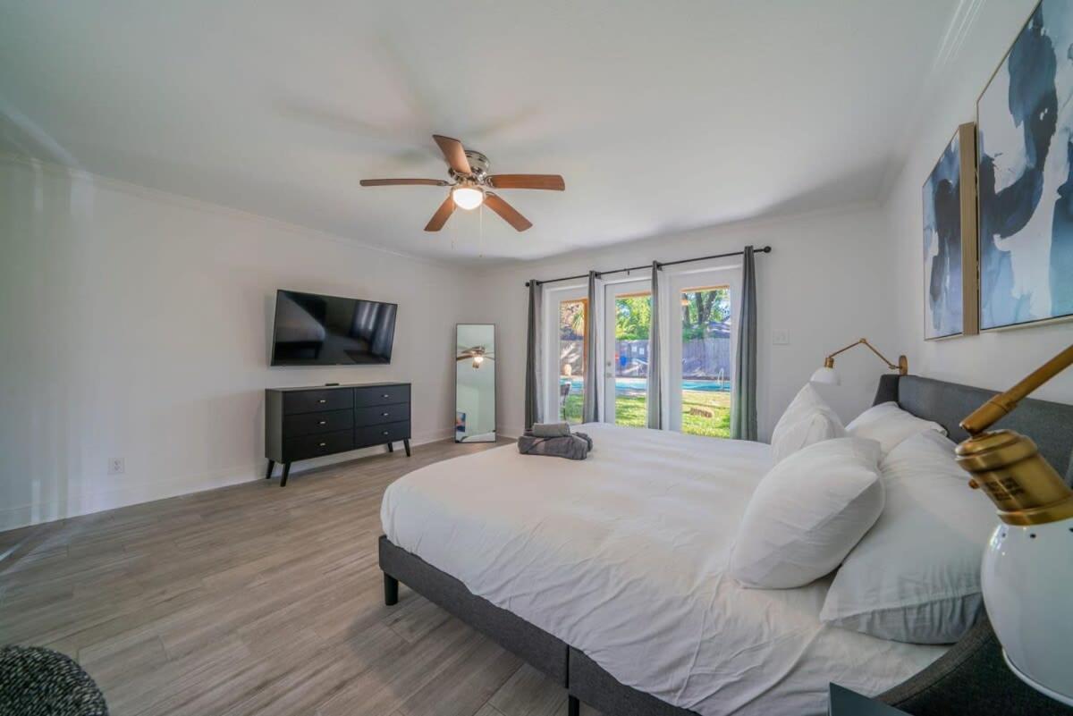Bright And Spacious For W Pool -over 30 Nights- Houston