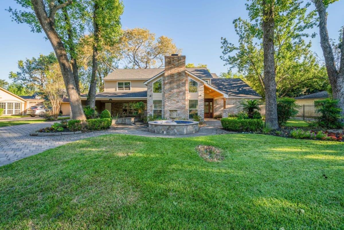 Bright And Spacious For W Pool -over 30 Nights-
