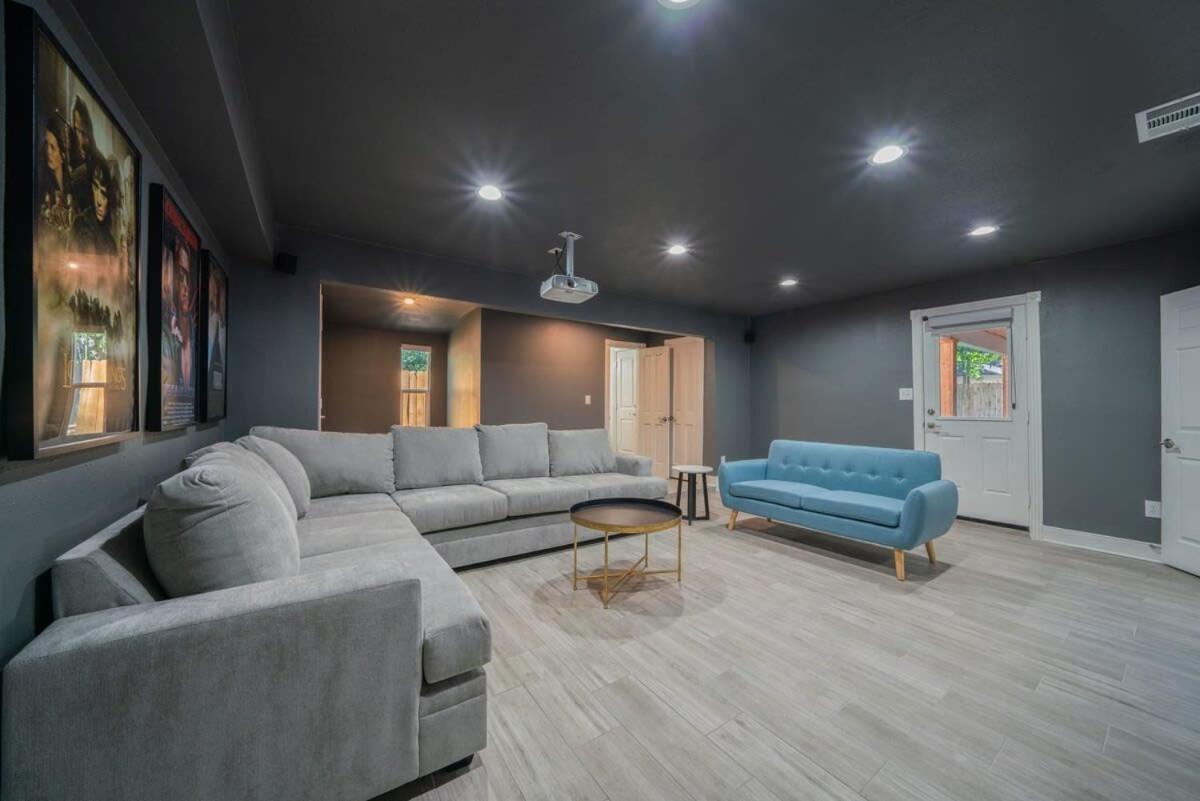 Bright And Spacious For W Pool -over 30 Nights- Houston