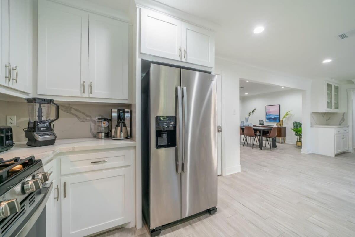 Bright And Spacious For W Pool -over 30 Nights-